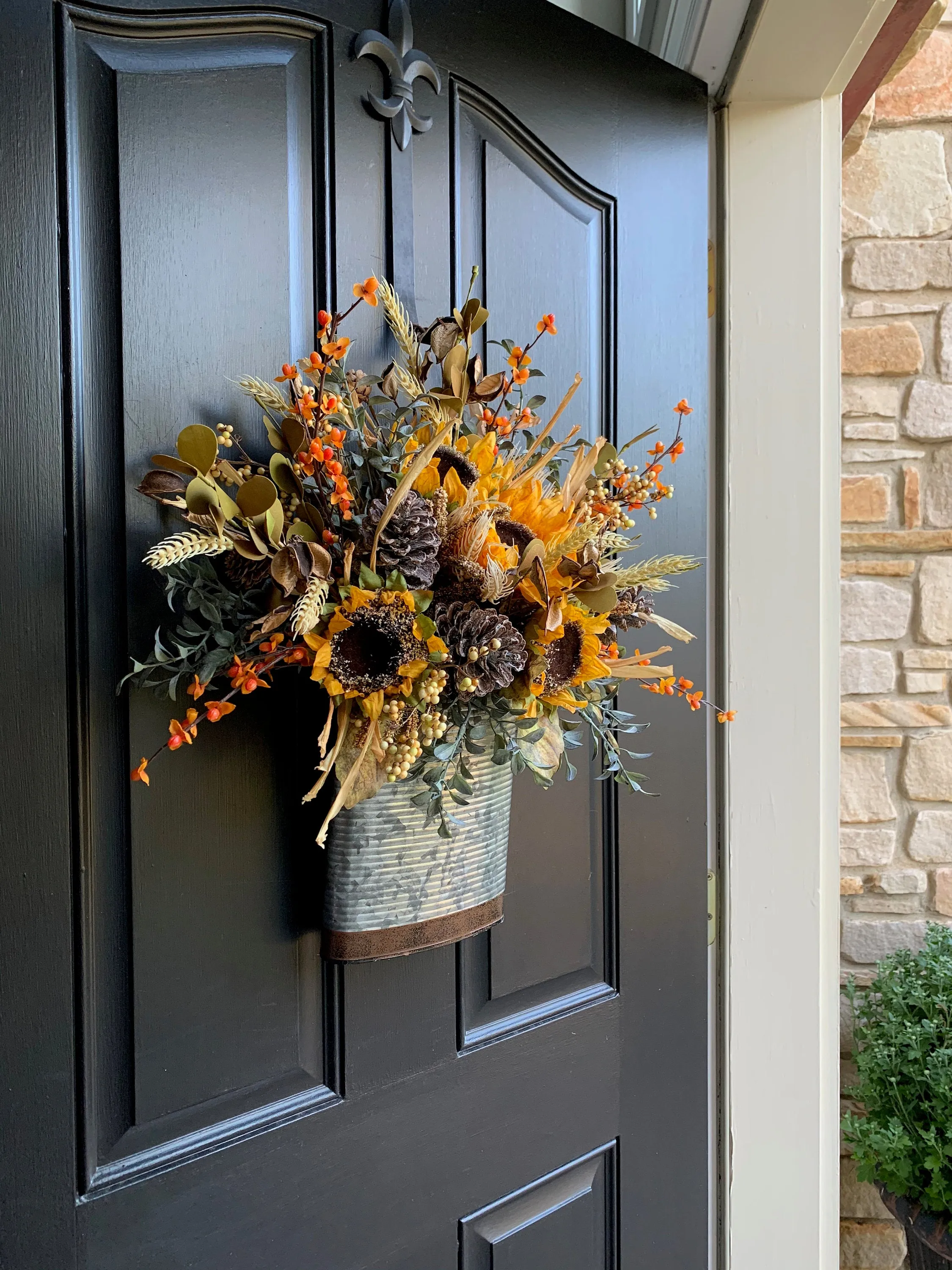 Farmhouse Sunflower Bucket Wreath