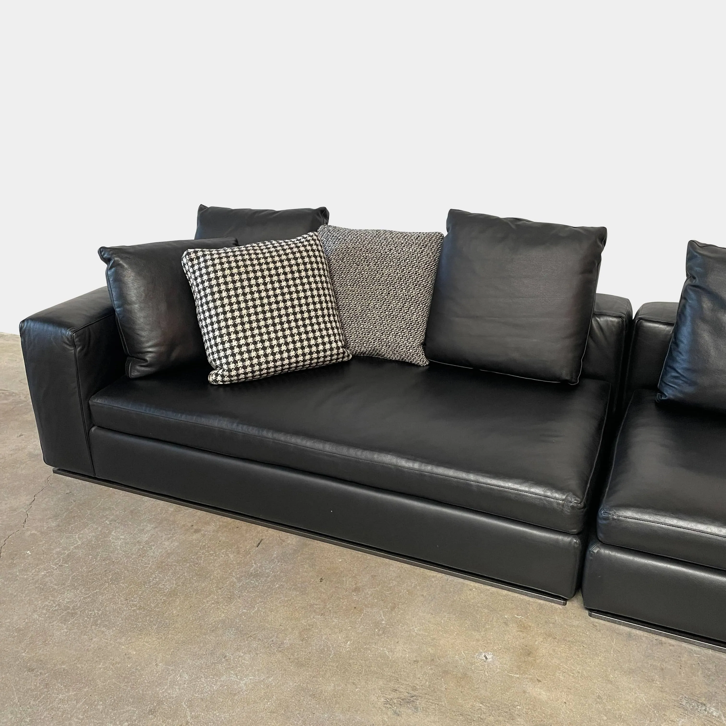 Minotti Hamilton Black Leather Sofa