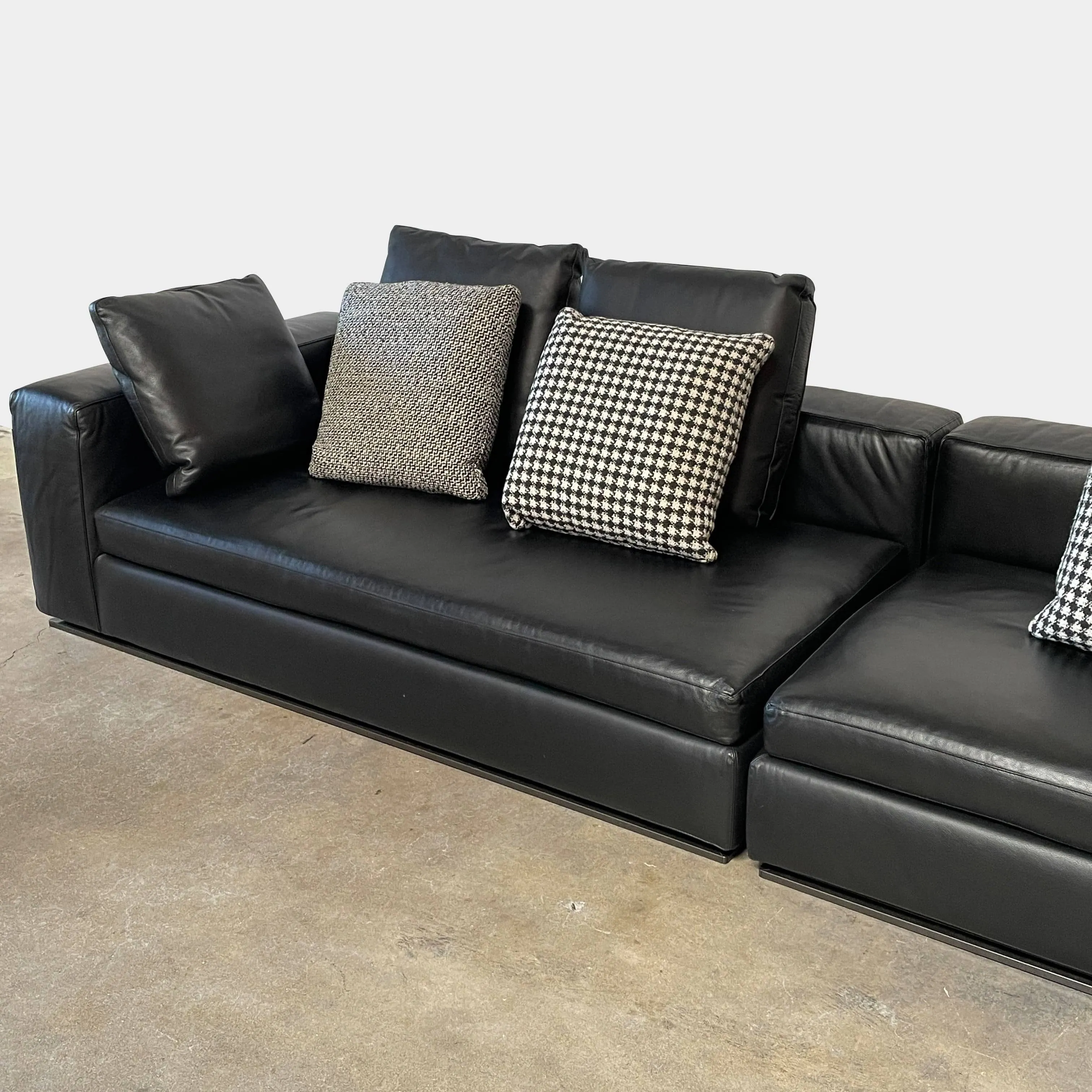 Minotti Hamilton Black Leather Sofa