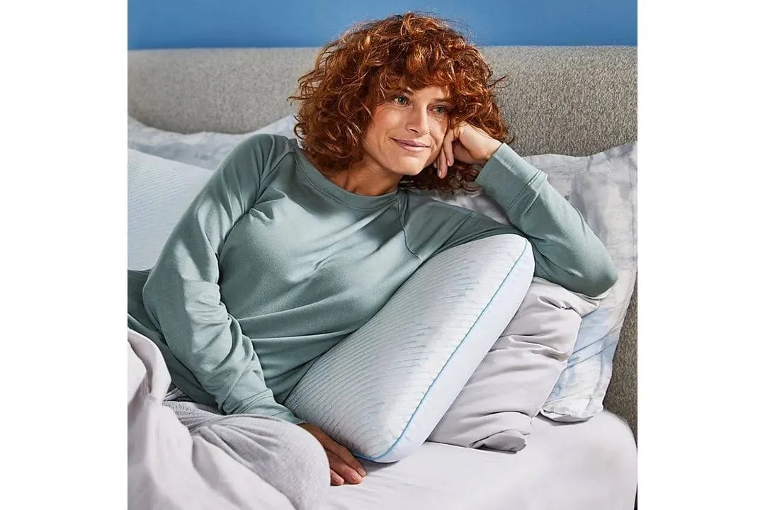 SERTA - Soothing Cool Gel Memory Foam Pillow