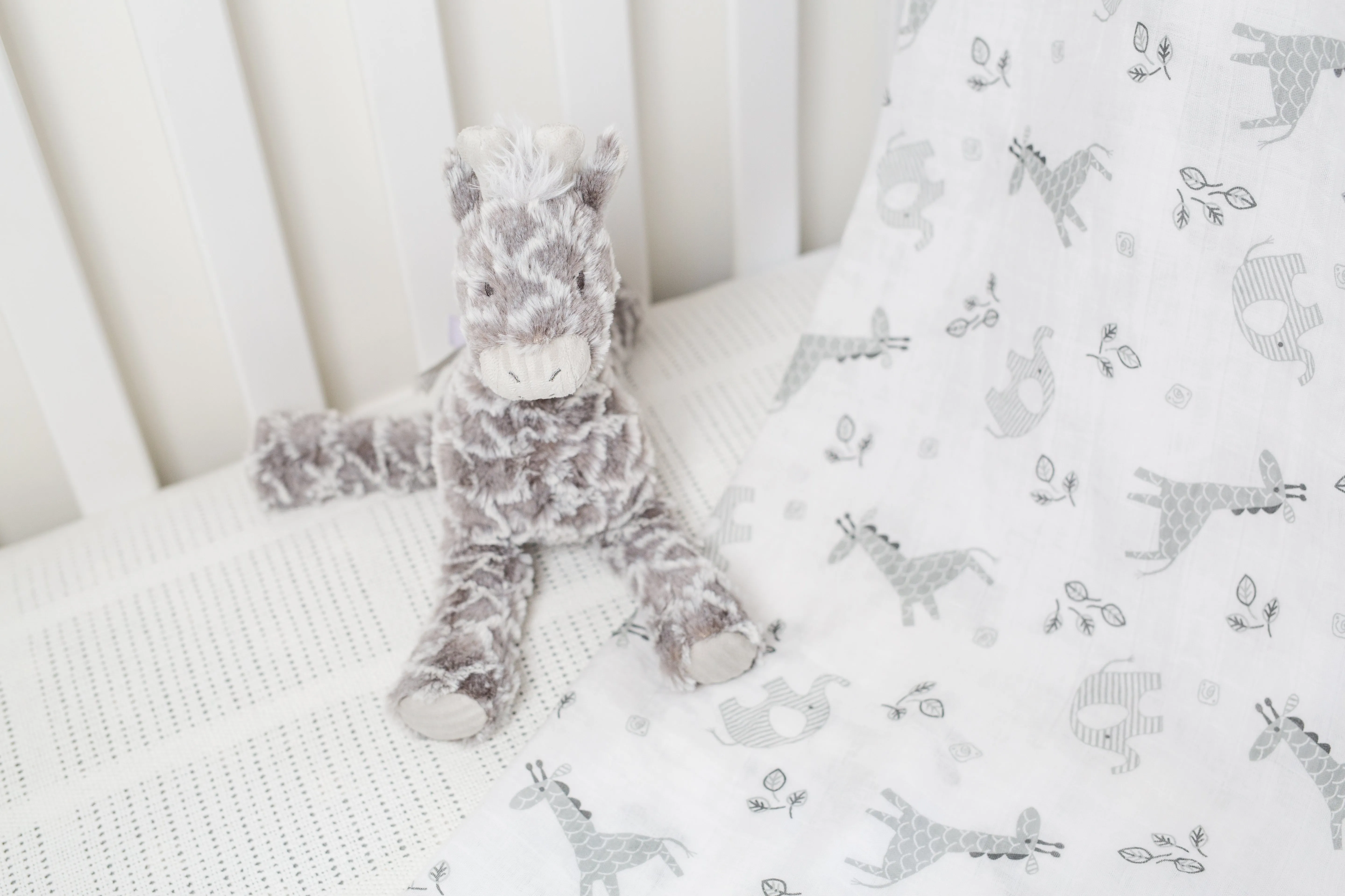 Swaddle Blanket Multipurpose Muslin - Giraffe and Elephant
